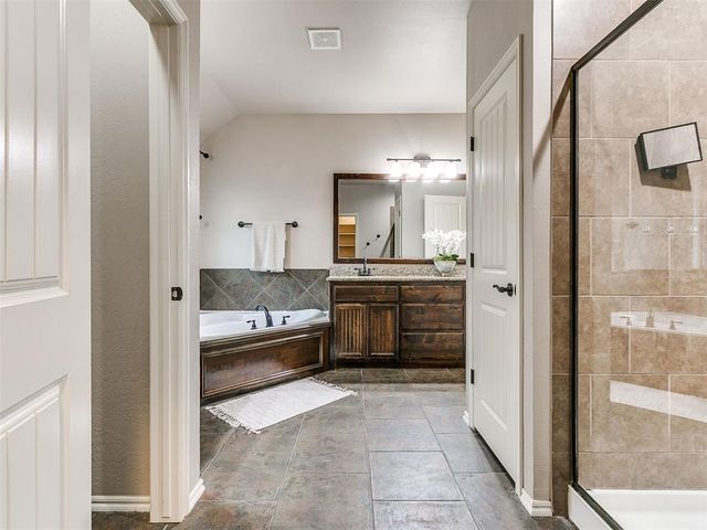 14573 Ashwood Court, Edmond, OK 73025