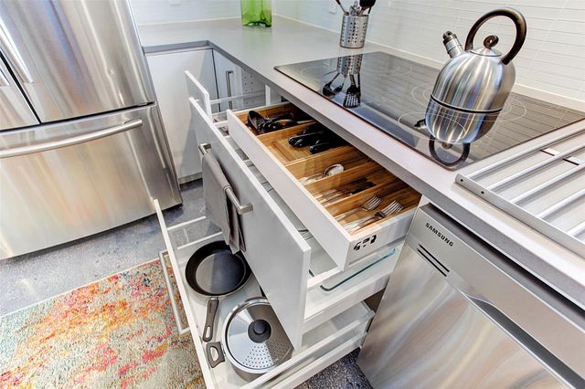 5252 Memorial Drive 5252, Houston, TX 77007