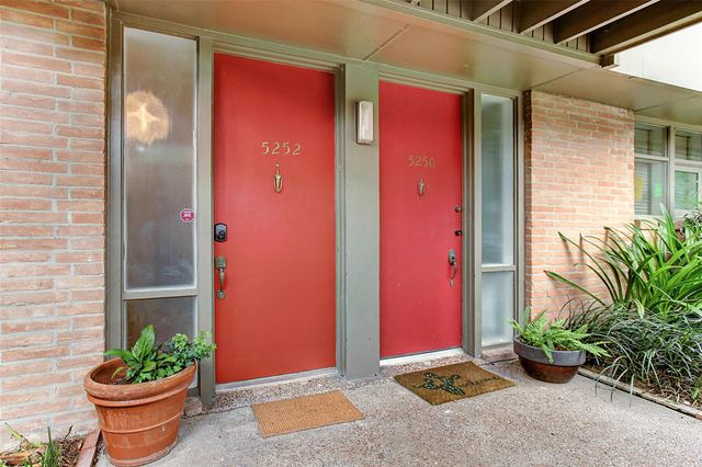 5252 Memorial Drive 5252, Houston, TX 77007