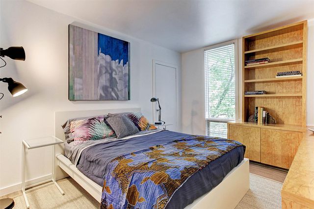 5252 Memorial Drive 5252, Houston, TX 77007