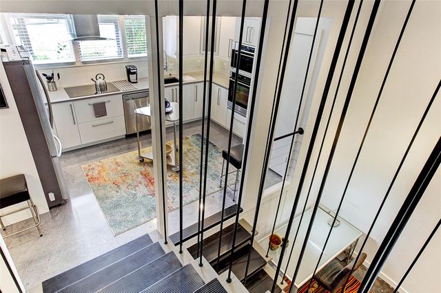 5252 Memorial Drive 5252, Houston, TX 77007