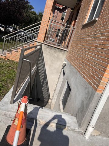 196-43 45th Road, Flushing, NY 11358