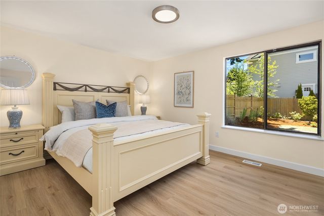 15015 SE 46th Place, Bellevue, WA 98006