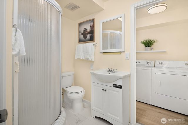15015 SE 46th Place, Bellevue, WA 98006