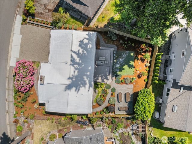 15015 SE 46th Place, Bellevue, WA 98006