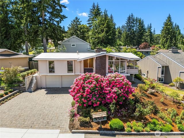 15015 SE 46th Place, Bellevue, WA 98006
