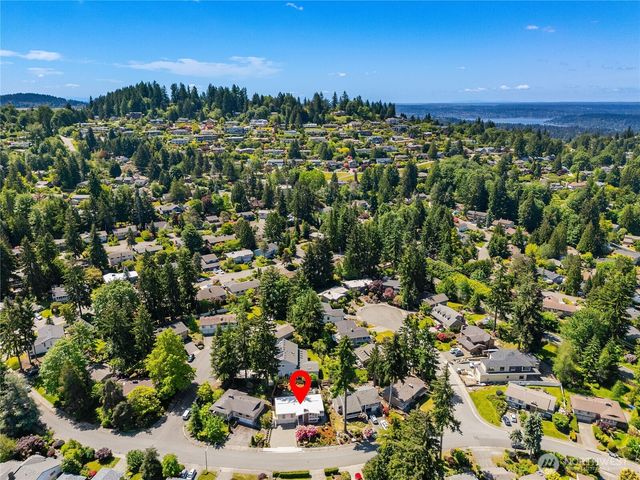 15015 SE 46th Place, Bellevue, WA 98006