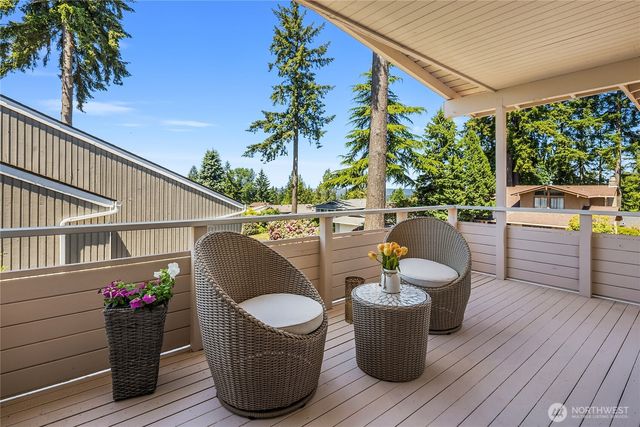 15015 SE 46th Place, Bellevue, WA 98006