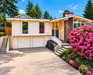 15015 SE 46th Place, Bellevue, WA 98006