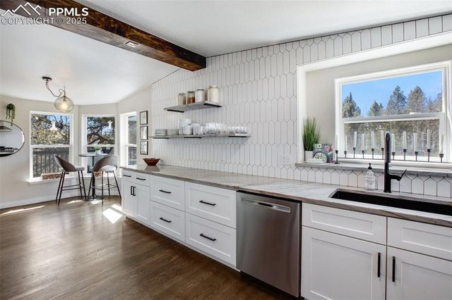 403 Pioneer Creek Drive, Florissant, CO 80816