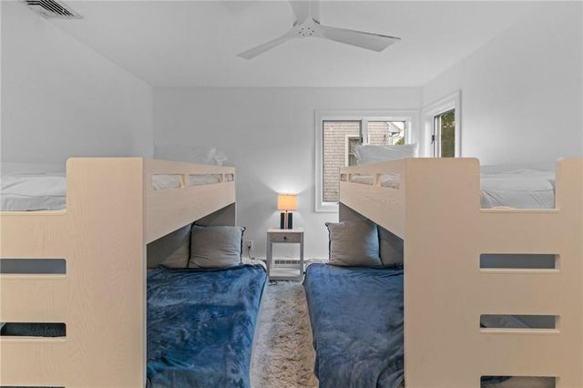 93 Riverside Drive, Wakefield, RI 02879