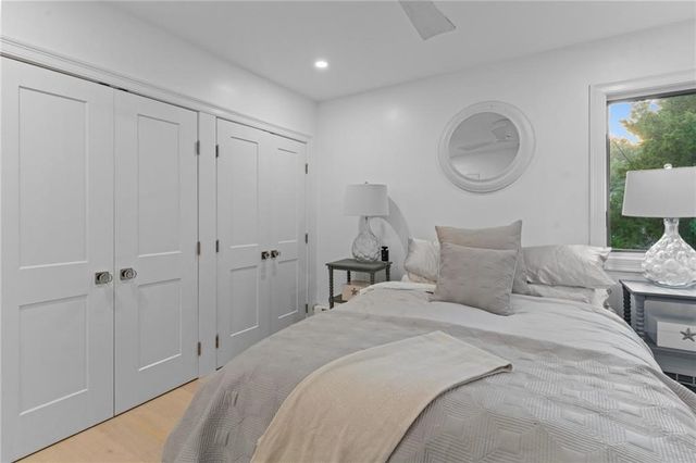 93 Riverside Drive, Wakefield, RI 02879