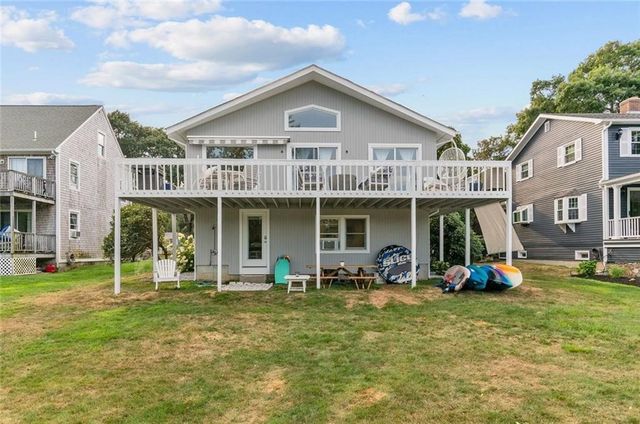 93 Riverside Drive, Wakefield, RI 02879