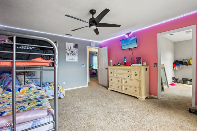5422 Wakefield Drive S, Greenwood, IN 46142