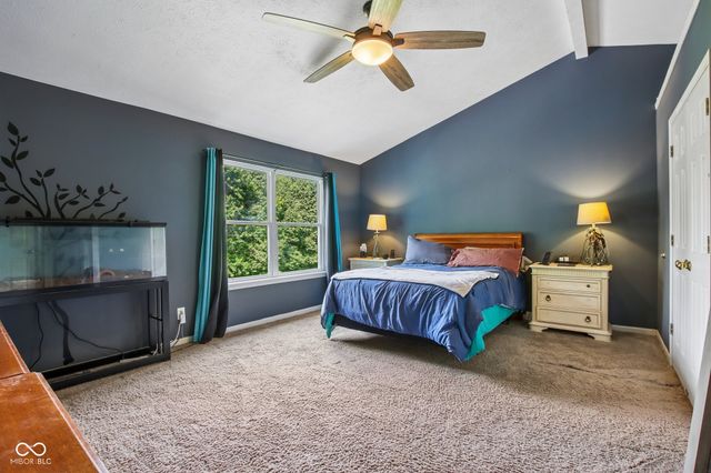 5422 Wakefield Drive S, Greenwood, IN 46142