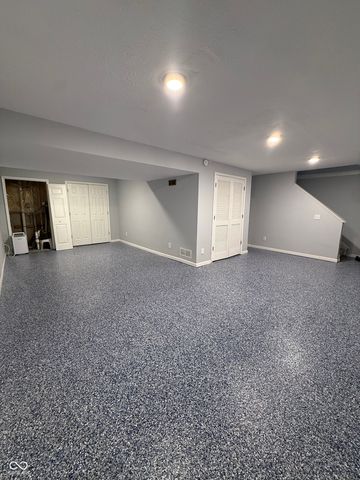 5422 Wakefield Drive S, Greenwood, IN 46142