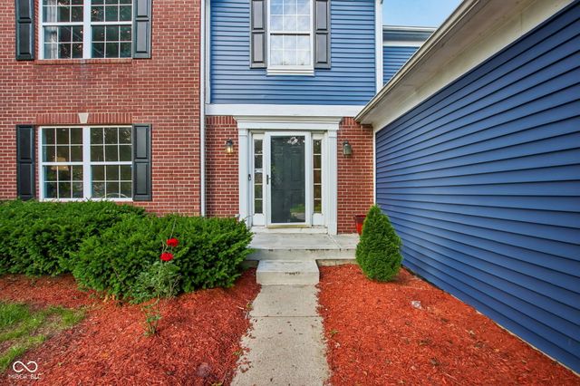 5422 Wakefield Drive S, Greenwood, IN 46142