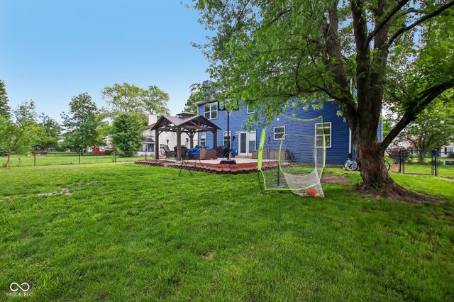 5422 Wakefield Drive S, Greenwood, IN 46142