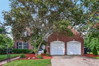 5422 Wakefield Drive S, Greenwood, IN 46142