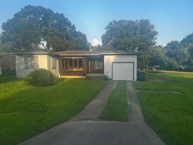1602 Milam Street, La Marque, TX 77568