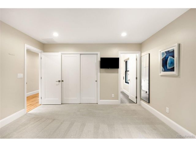 3221 Zuni St, Denver, CO 80211