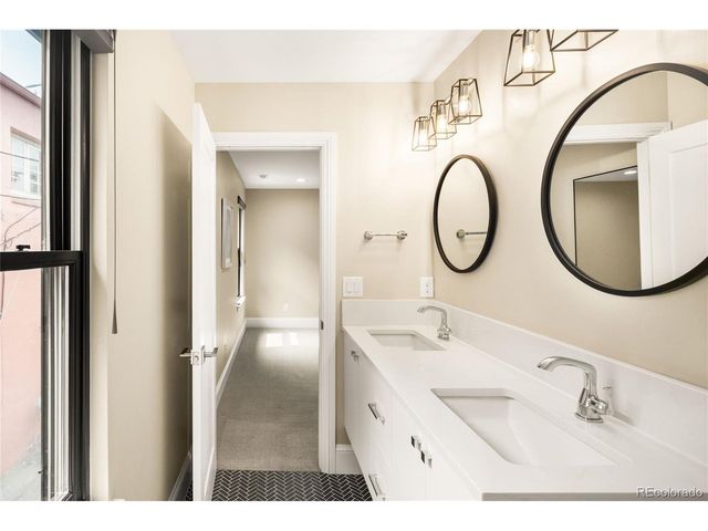 3221 Zuni St, Denver, CO 80211