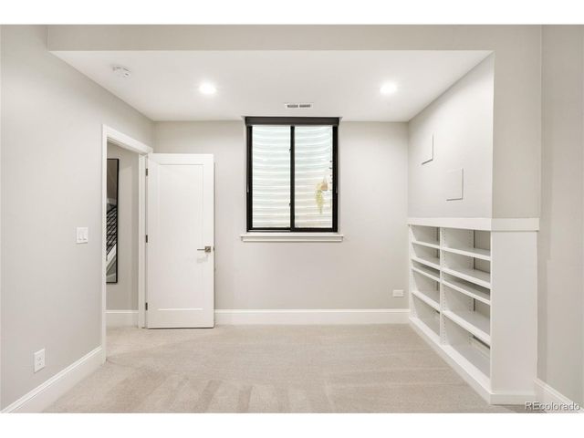 3221 Zuni St, Denver, CO 80211