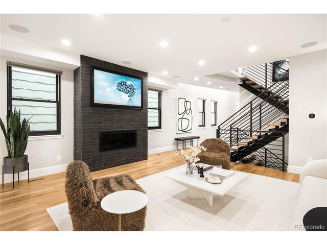3221 Zuni St, Denver, CO 80211