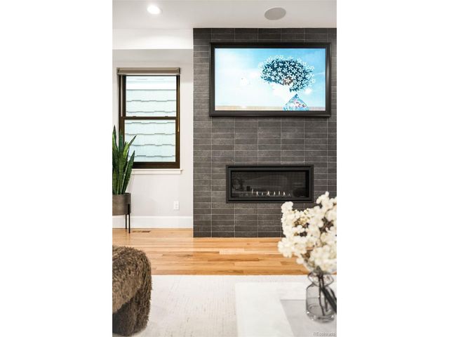 3221 Zuni St, Denver, CO 80211