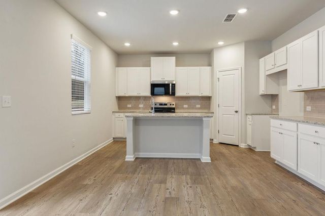 8047 Joyce Way, Fairburn, GA 30213