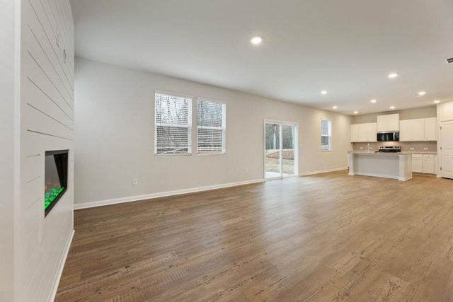 8047 Joyce Way, Fairburn, GA 30213
