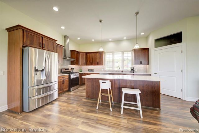 1266 Christine Drive, Lapeer, MI 48446
