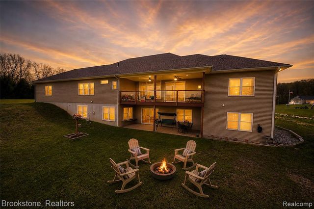 1266 Christine Drive, Lapeer, MI 48446