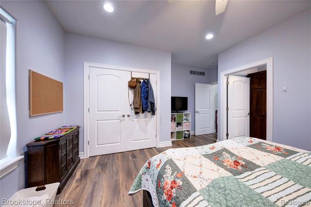 1266 Christine Drive, Lapeer, MI 48446