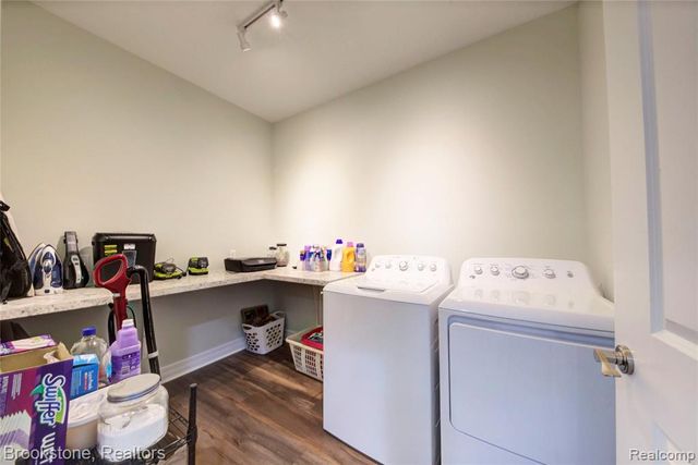 1266 Christine Drive, Lapeer, MI 48446