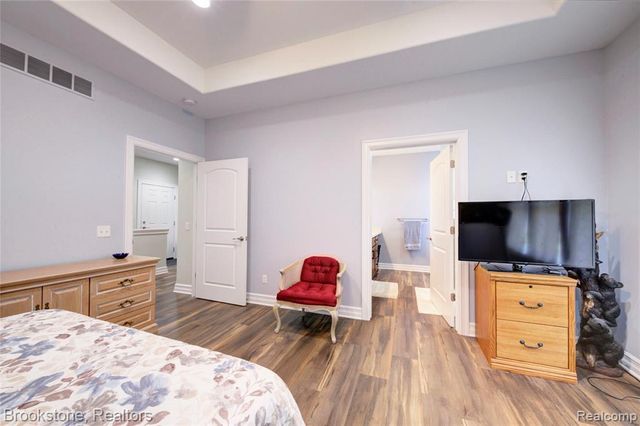 1266 Christine Drive, Lapeer, MI 48446