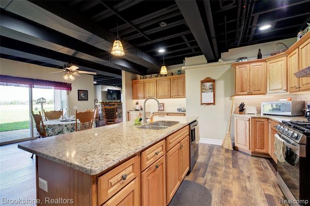 1266 Christine Drive, Lapeer, MI 48446