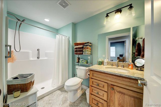 1266 Christine Drive, Lapeer, MI 48446