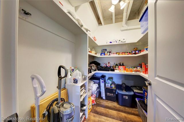 1266 Christine Drive, Lapeer, MI 48446