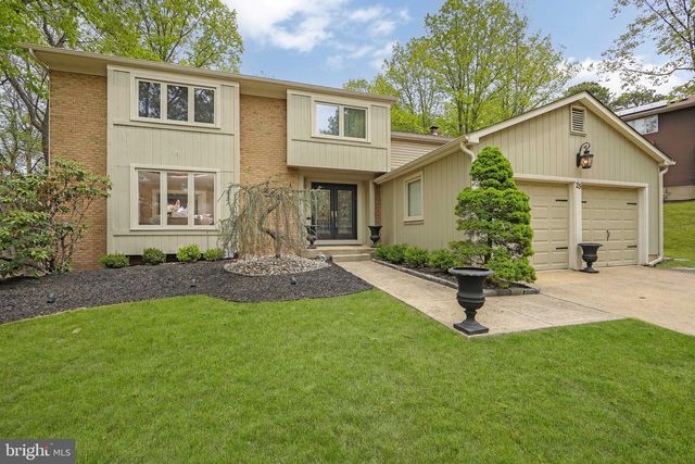 25 ACORN HILL DR, Voorhees, NJ 08043