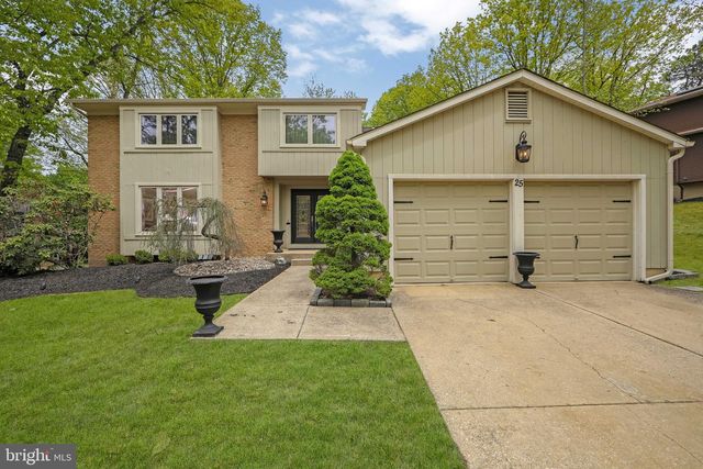 25 ACORN HILL DR, Voorhees, NJ 08043