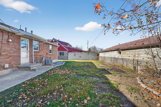 769 E BARROWS AVE, Salt Lake City, UT 84106