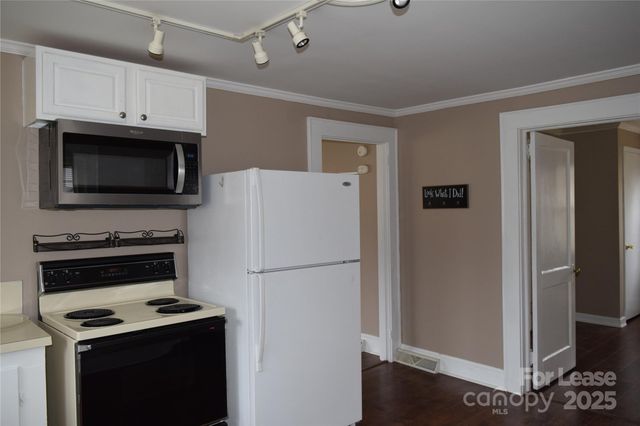 148 Brookwood Avenue, Concord, NC 28025