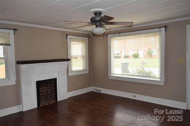 148 Brookwood Avenue, Concord, NC 28025