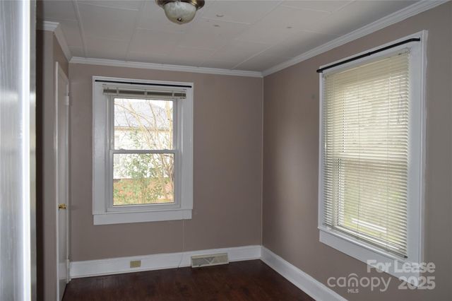 148 Brookwood Avenue, Concord, NC 28025