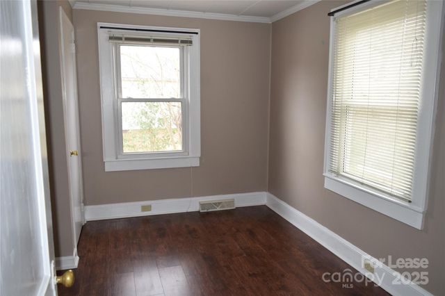 148 Brookwood Avenue, Concord, NC 28025