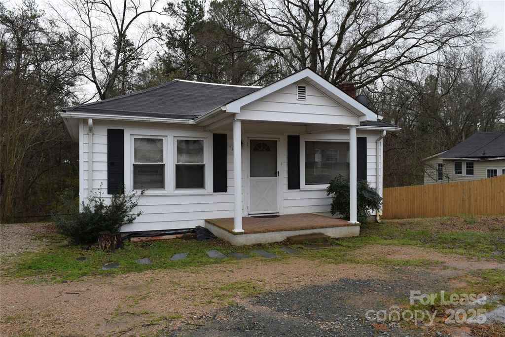 148 Brookwood Avenue, Concord, NC 28025