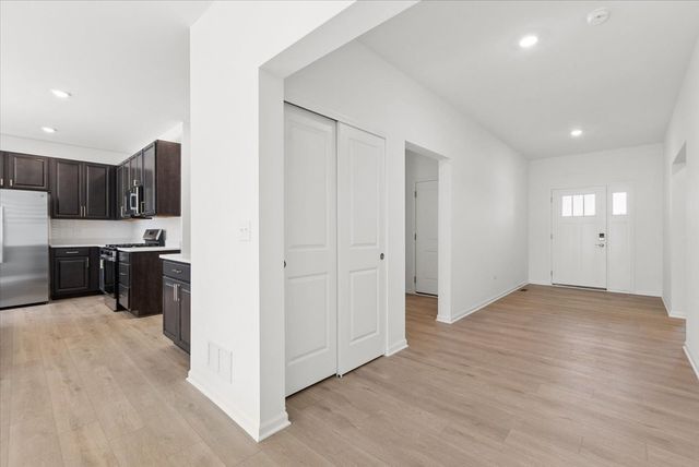 15042 S Darr Drive, Plainfield, IL 60544