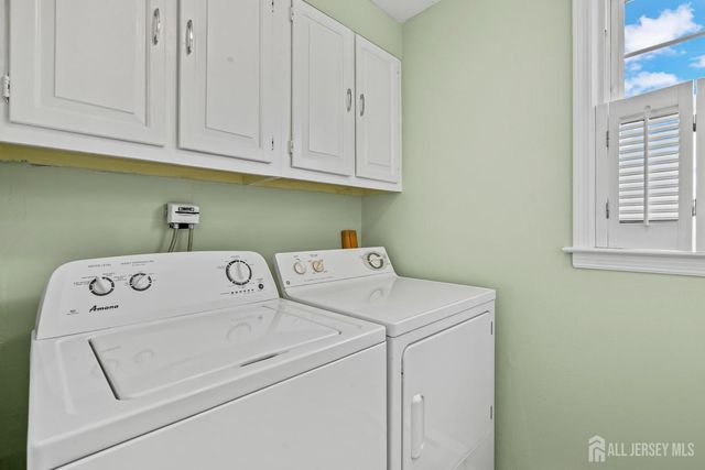 191 Malden Lane N, Monroe, NJ 08831