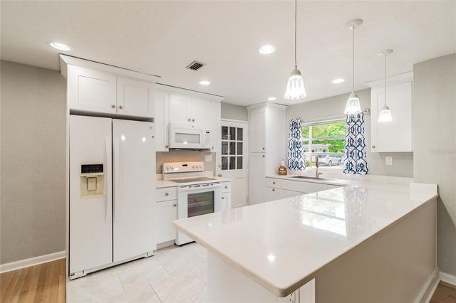 4511 S CAMERON AVENUE, Tampa, FL 33611